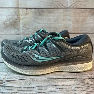 EUC Saucony Triumph 50 ISO series size women’s 9.5 teal and grey